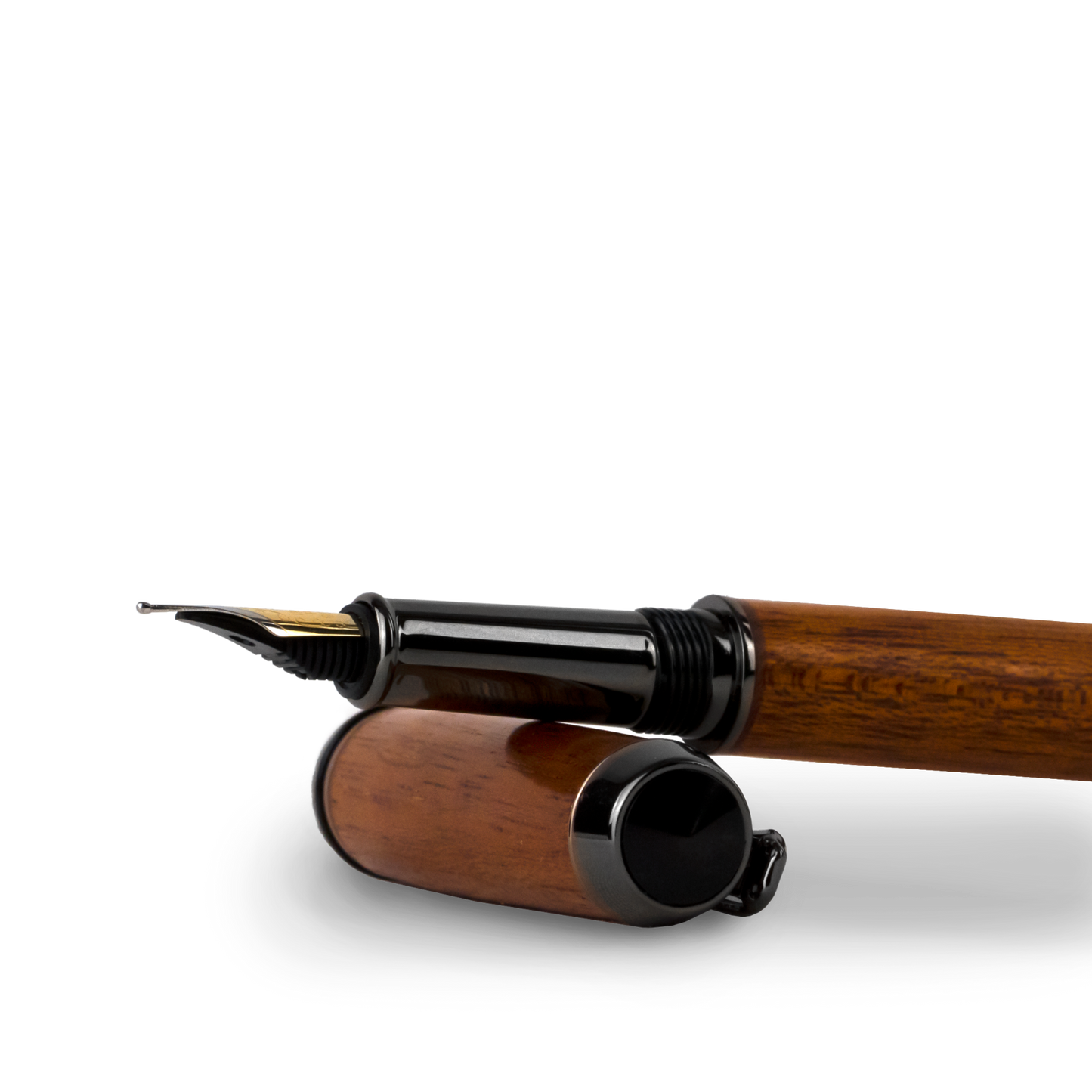 Era Füllfederhalter Mahagoni Detailaufnahme liegend