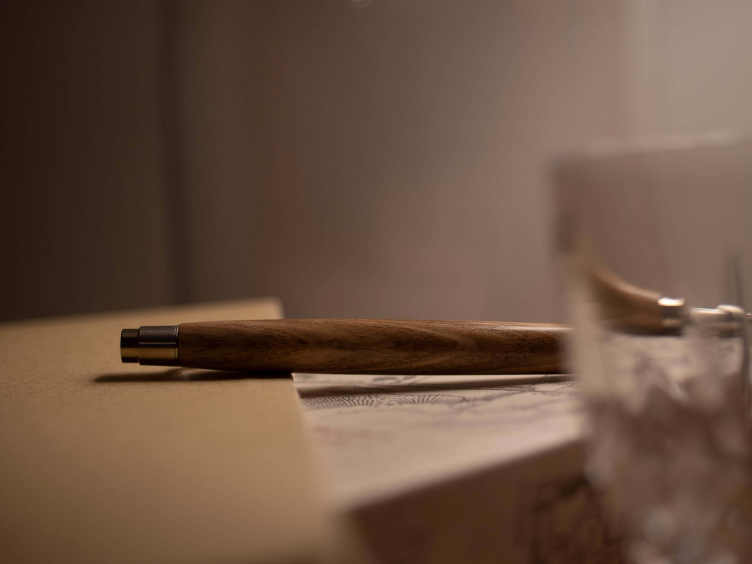 Sior Kugelschreiber Esche Detailaufnahme Stiftkorpus